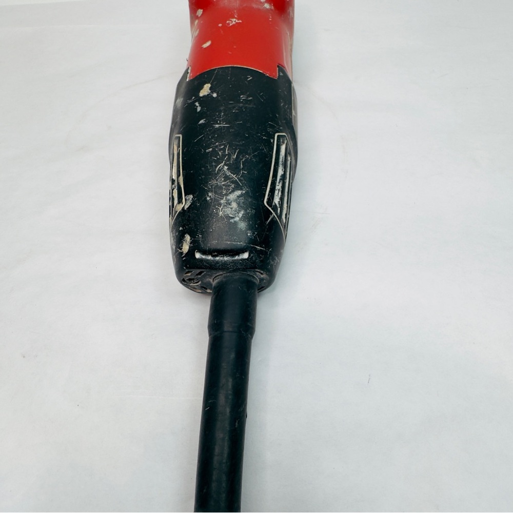 Milwaukee  6130-33 7.0 Amp 4-1/2"  Angle Grinder - Picture 9 of 12